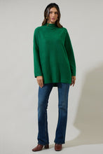 Load image into Gallery viewer, Solid Choice Tunic Sweater
